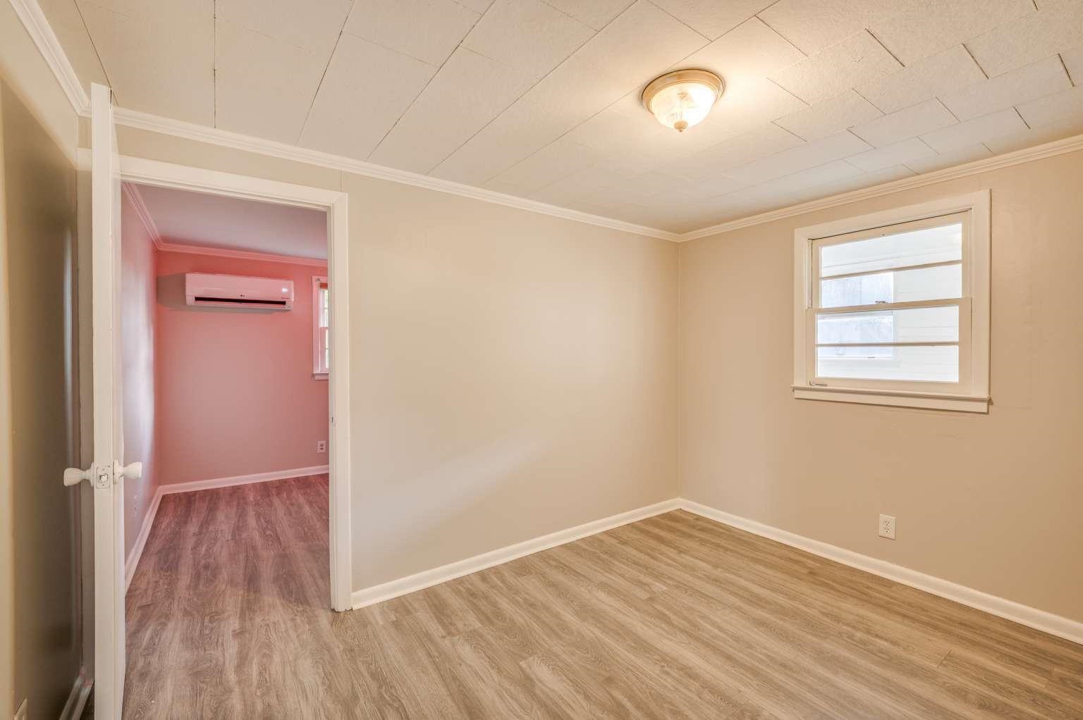 282 Tucapau Road Wellford, SC 29385 - Photo 15 of 21