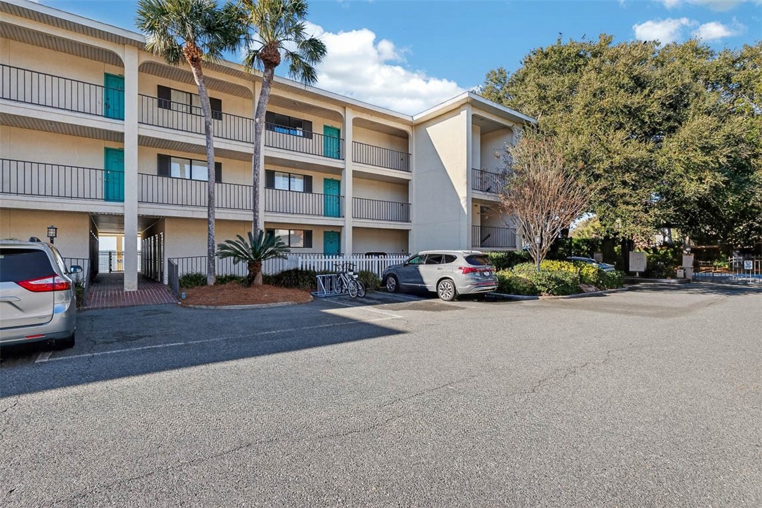 100 Floyd Street, Unit 201 St. Simons Island, GA 31522 - Photo 4 of 31