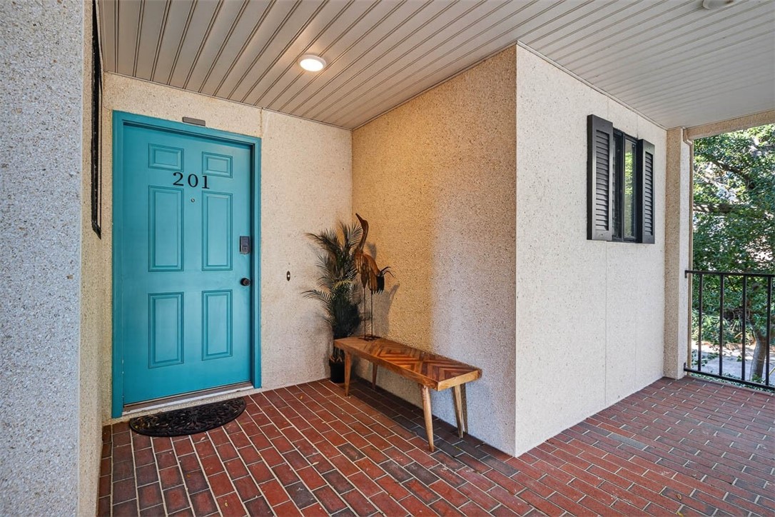 100 Floyd Street, Unit 201 St. Simons Island, GA 31522 - Photo 5 of 31