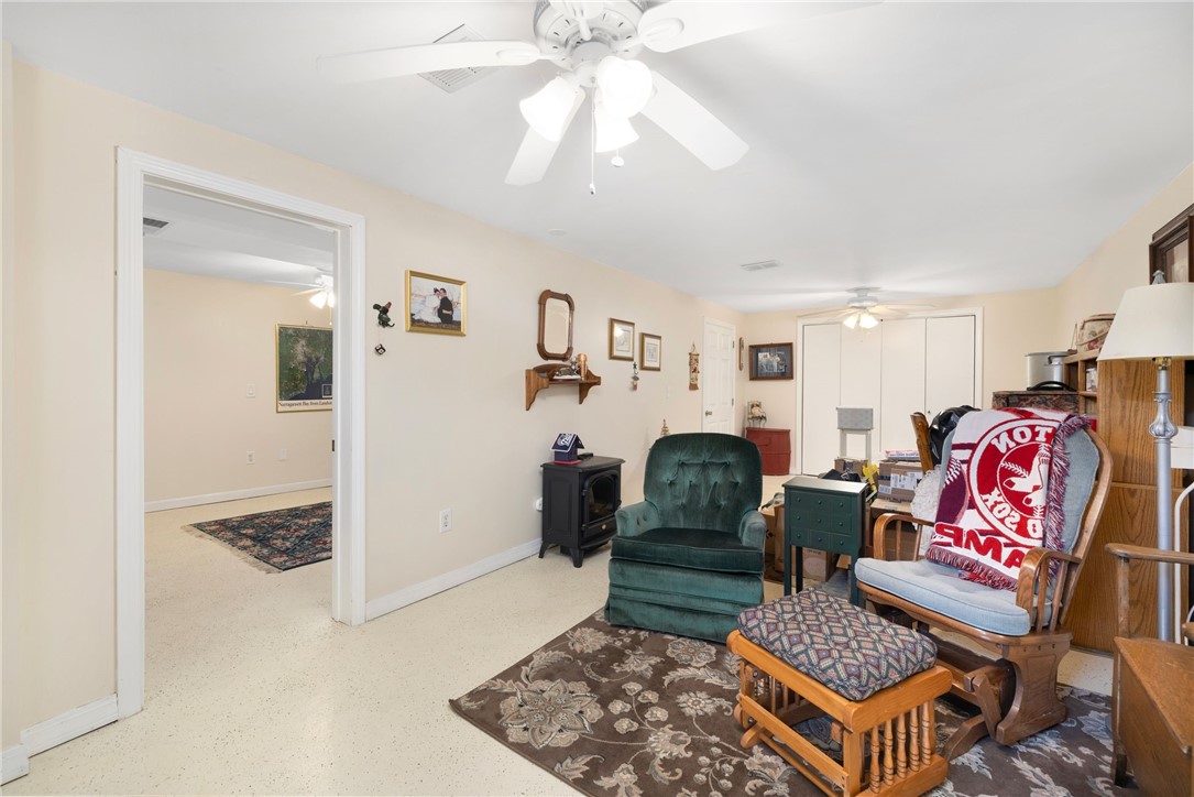 20 Frank Drive Tiverton, RI 02878 - Photo 27 of 48