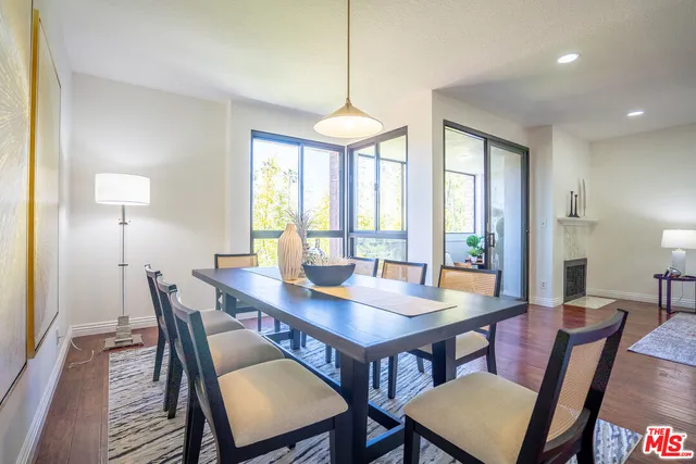 $975,000 | 4477 Wilshire Boulevard, Unit 312, Los Angeles, CA 90010
