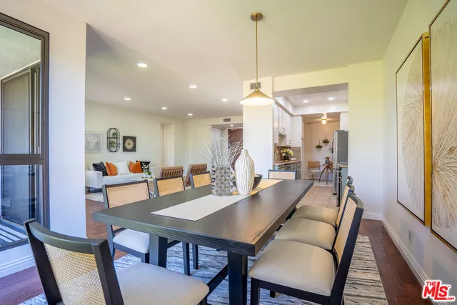 $975,000 | 4477 Wilshire Boulevard, Unit 312, Los Angeles, CA 90010