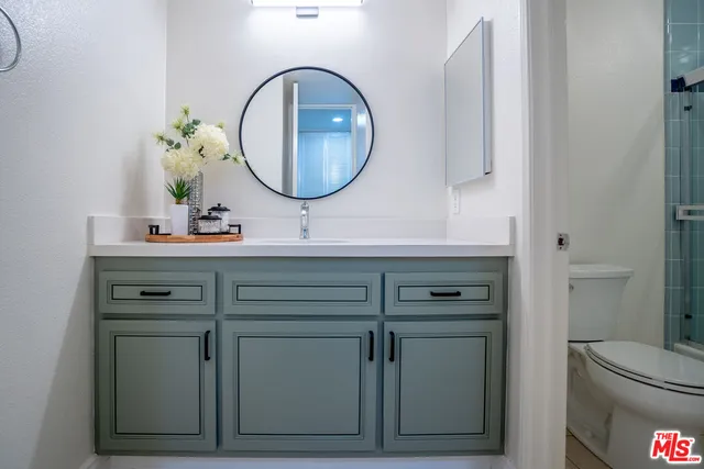 $975,000 | 4477 Wilshire Boulevard, Unit 312, Los Angeles, CA 90010