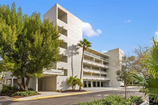 250 Sands Point Road, Unit 5203 Longboat Key, FL 34228 - Photo 2 of 32