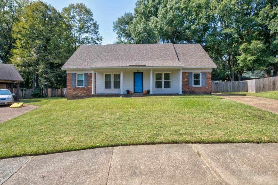 6485 Ruffle Cove Bartlett, TN 38134 - Photo 1 of 24 This warm and inviting home sits in a cove and has an extended driveway for parking, a detached garage and a covered front porch and a welcoming blue front door. Welcome Home!