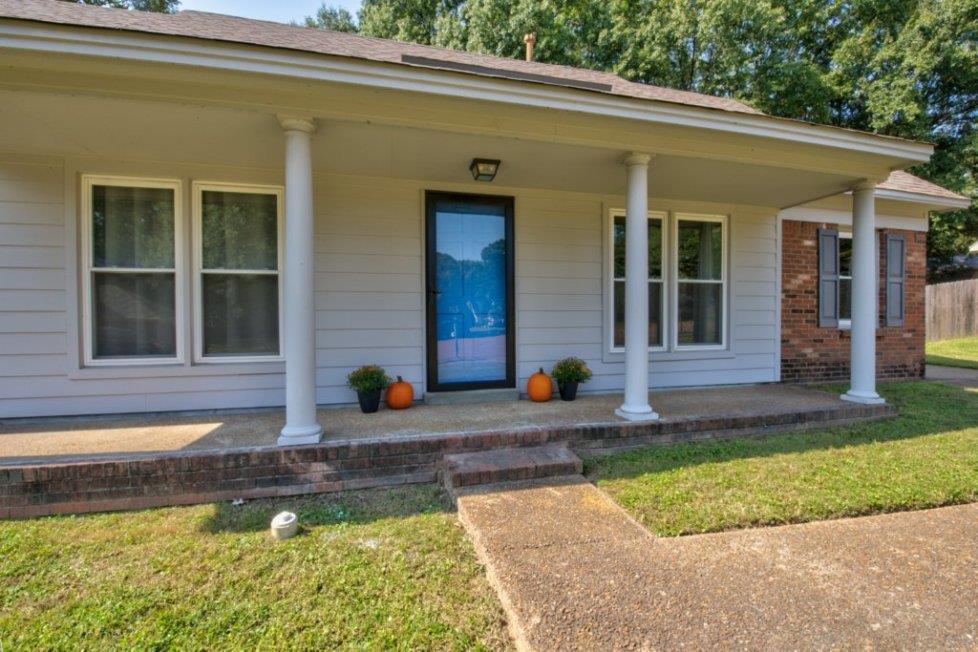 6485 Ruffle Cove Bartlett, TN 38134 - Photo 2 of 24