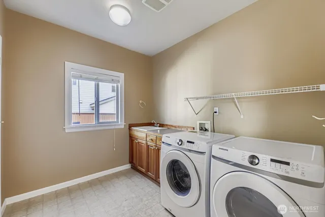 $3,995 | 3227 174th Place Southeast, Bothell, WA 98012