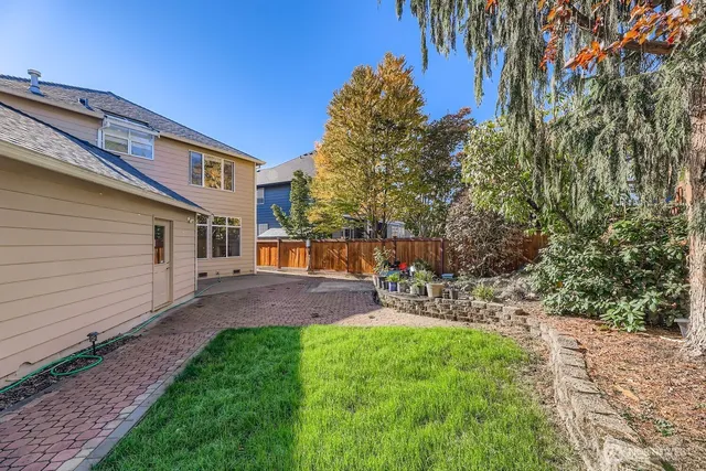 $3,995 | 3227 174th Place Southeast, Bothell, WA 98012