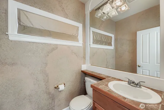 $3,995 | 3227 174th Place Southeast, Bothell, WA 98012