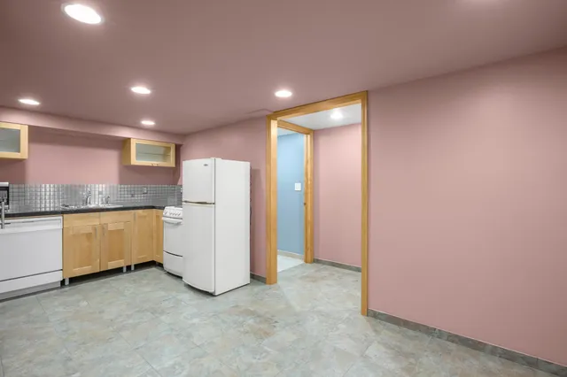 $490,000 | 1300 Harbor Lane North, Plymouth, MN 55447