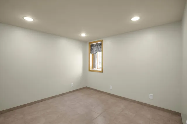 $490,000 | 1300 Harbor Lane North, Plymouth, MN 55447