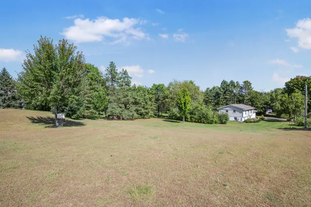 $490,000 | 1300 Harbor Lane North, Plymouth, MN 55447