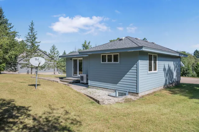 $490,000 | 1300 Harbor Lane North, Plymouth, MN 55447