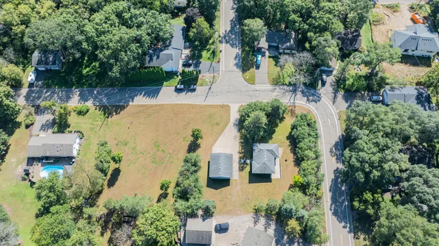 $490,000 | 1300 Harbor Lane North, Plymouth, MN 55447