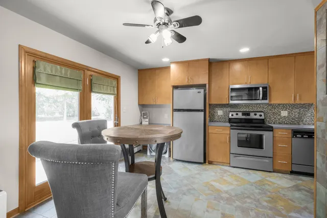 $490,000 | 1300 Harbor Lane North, Plymouth, MN 55447