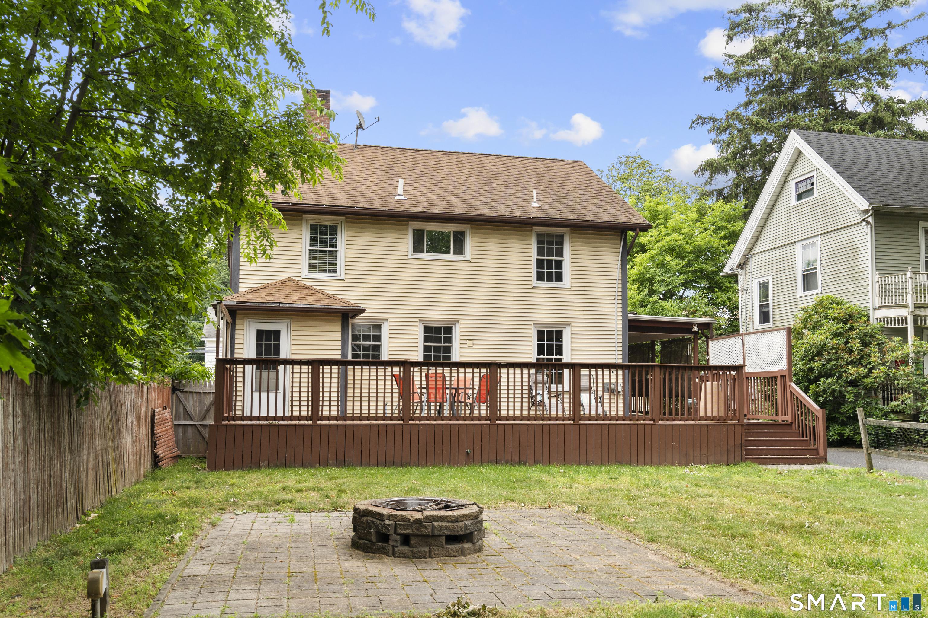 162 Newton Street Meriden, CT 06450 - Photo 25 of 34