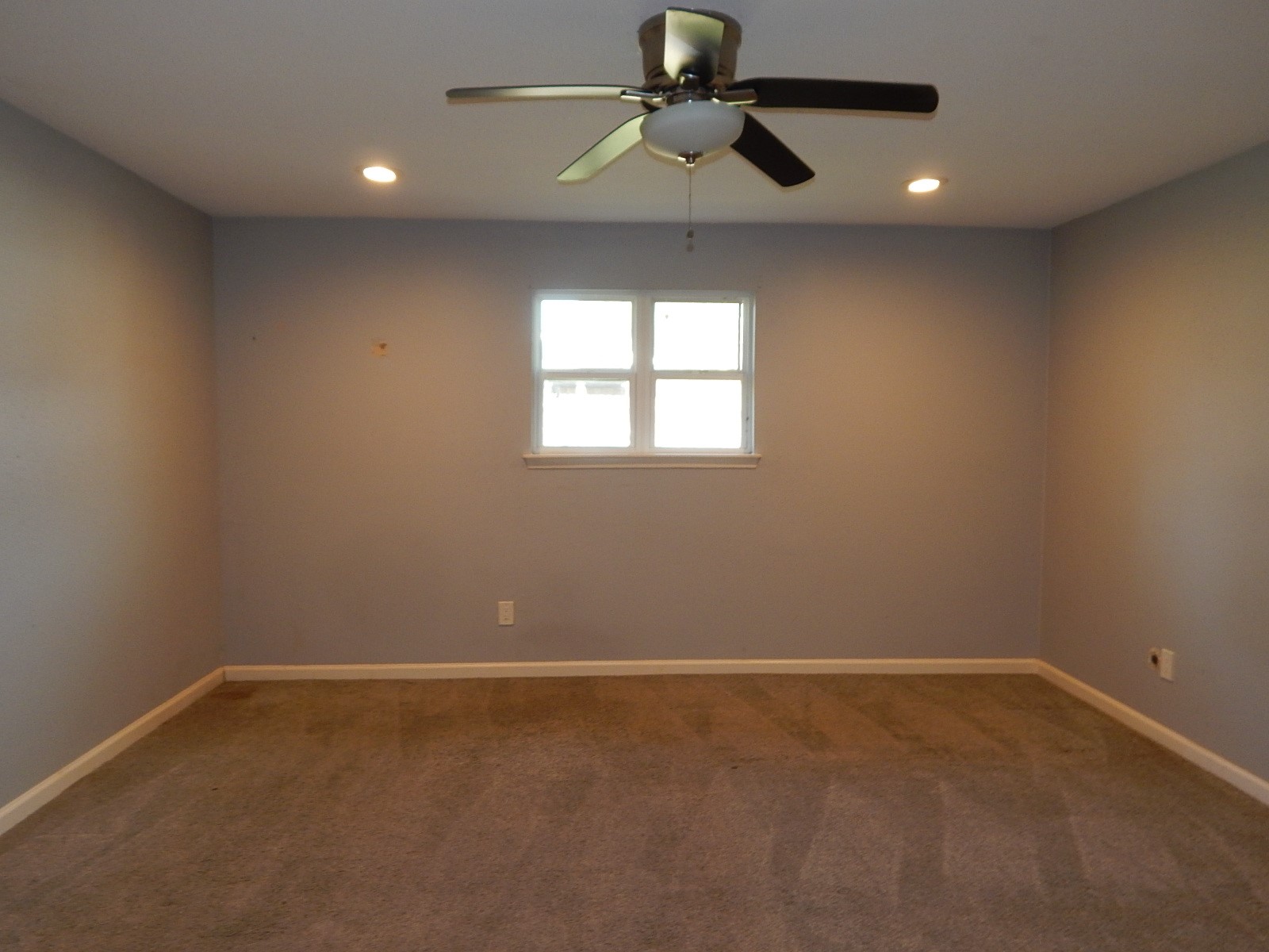 5031 Monteith Drive Spring, TX 77373 - Photo 11 of 18 Primary bedroom
