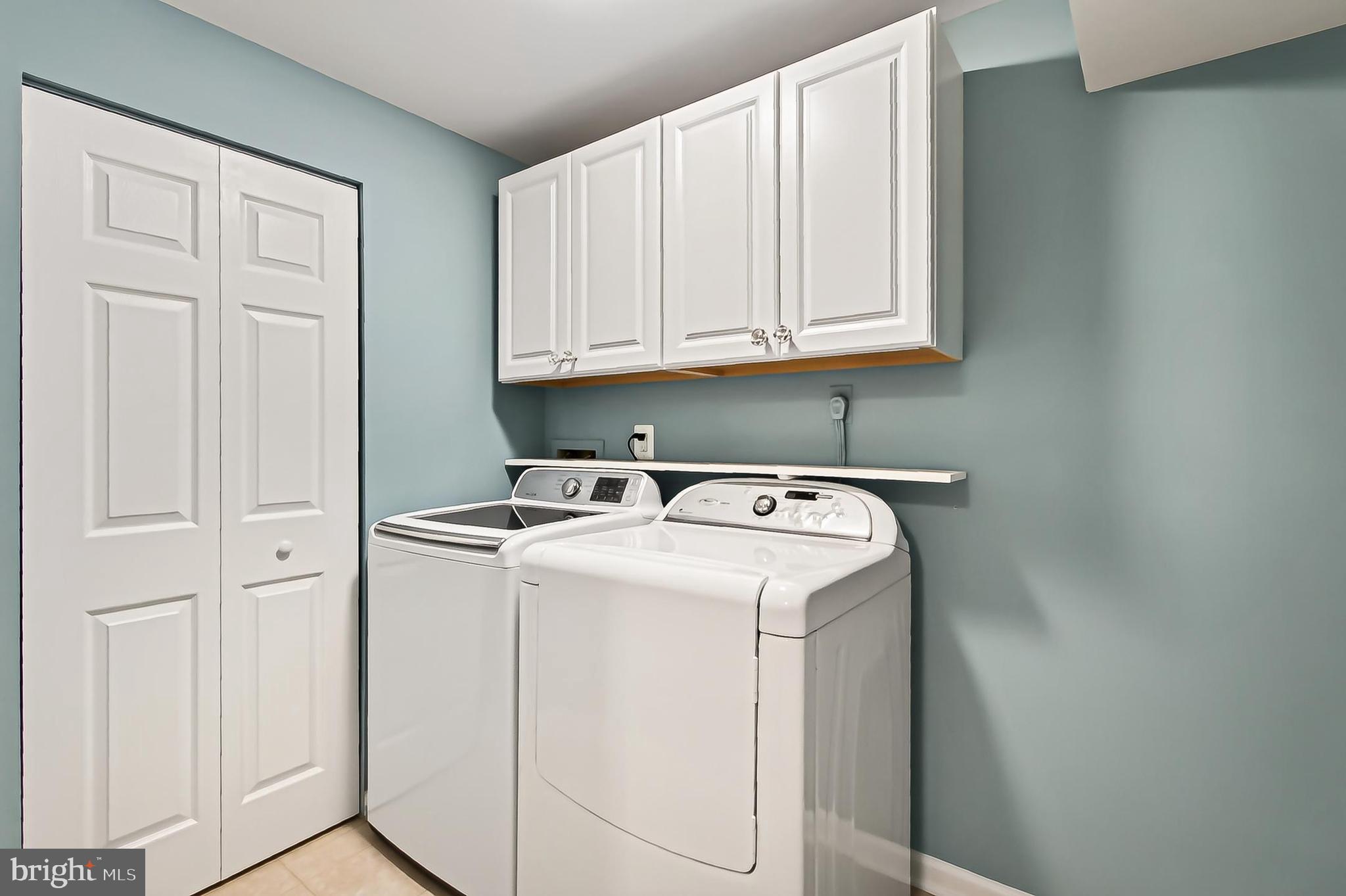 11601 Quail Ridge Court Reston, VA 20194 - Photo 66 of 87 Laundry room w lots of storage space.