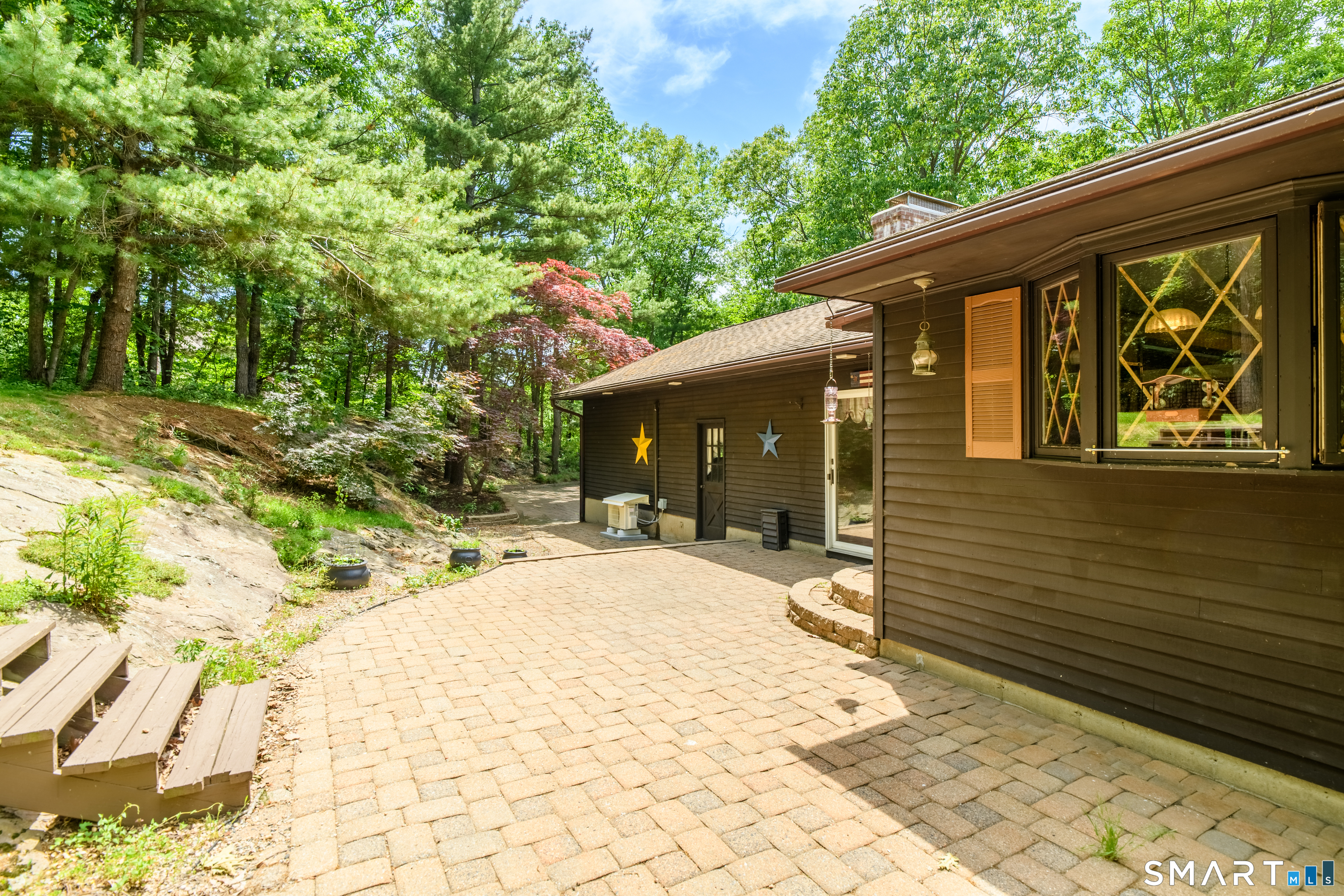 1020 Bartholomew Road Middletown, CT 06457 - Photo 32 of 40