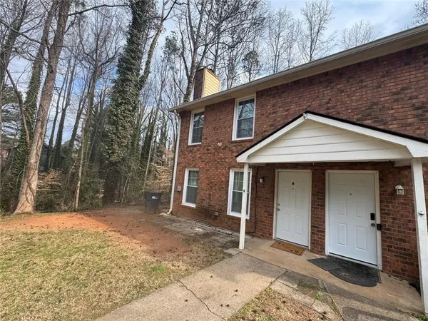 $1,630 | 385 Holly Ridge Drive Northwest, Unit 5, Lilburn, GA 30047