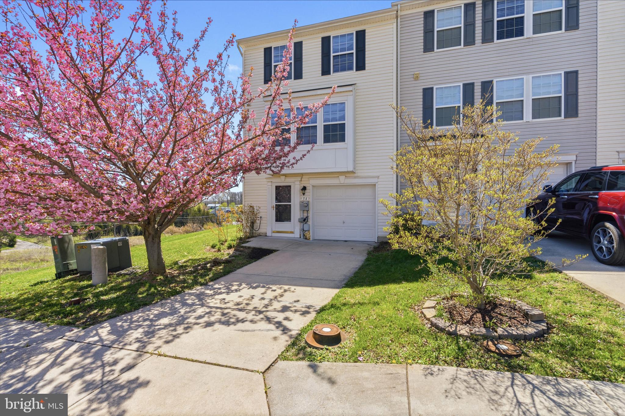 54 Council Court Falling Waters, WV 25419 - Photo 2 of 24