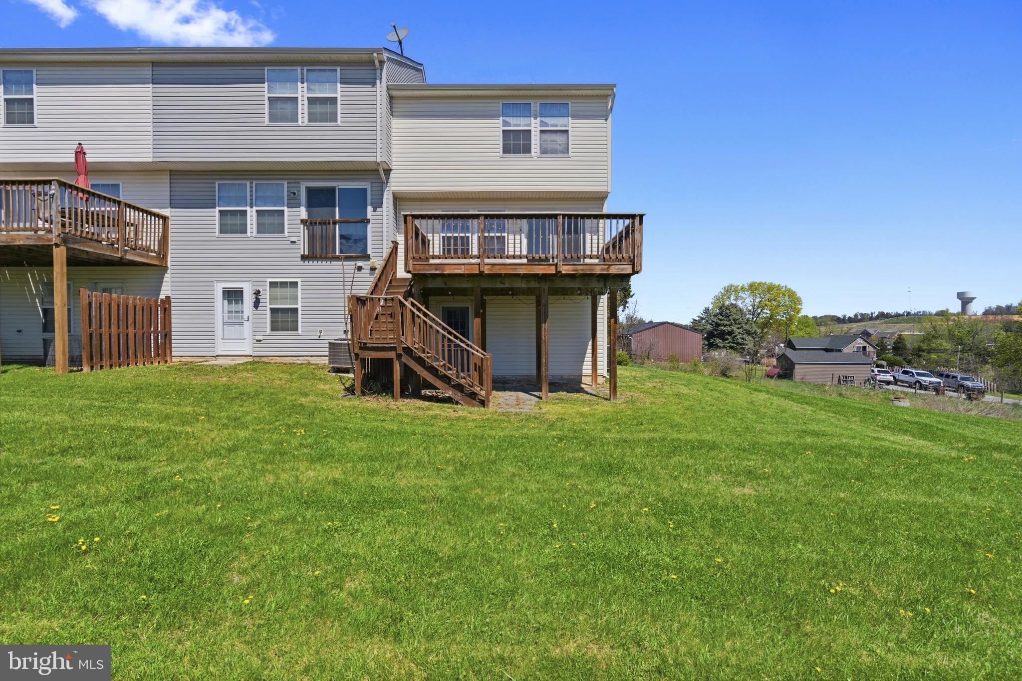 54 Council Court Falling Waters, WV 25419 - Photo 3 of 24