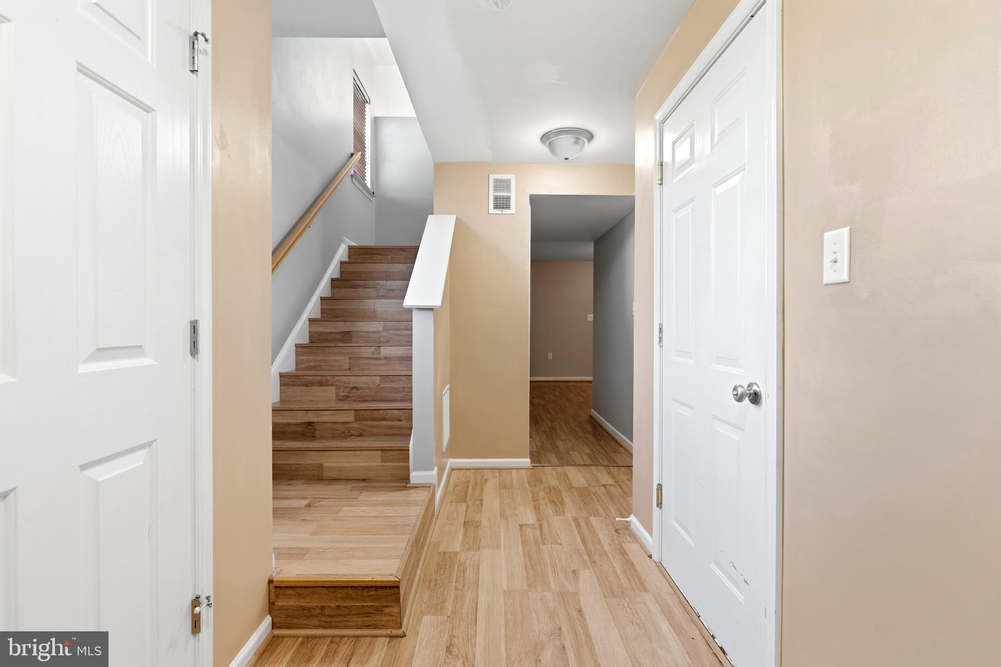 54 Council Court Falling Waters, WV 25419 - Photo 4 of 24