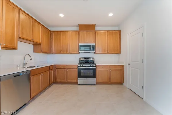 $2,675 | 11668 Golden Oriole Avenue, Las Vegas, NV 89138