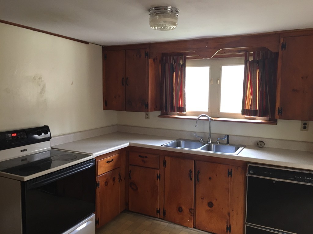 35 Russell Stage Road Blandford, MA 01008 - Photo 13 of 20 Gallery Image 13