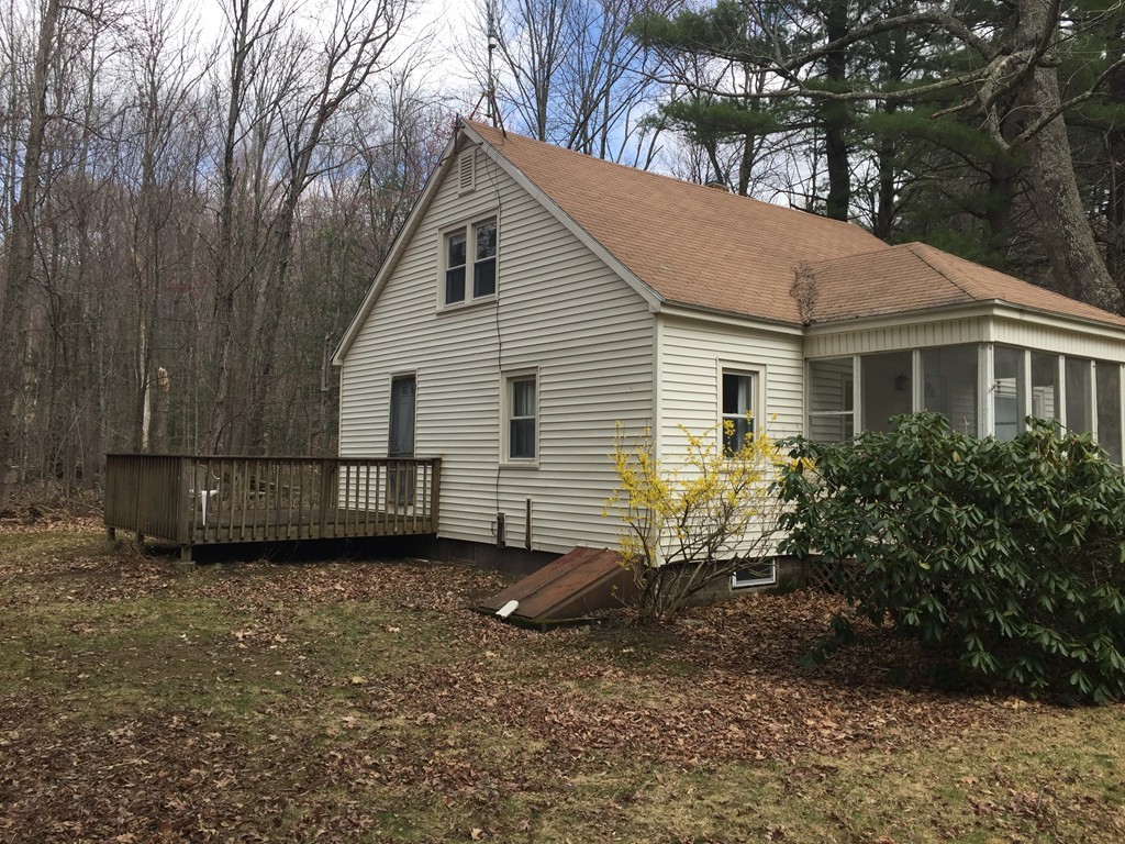 35 Russell Stage Road Blandford, MA 01008 - Photo 4 of 20 Gallery Image 4