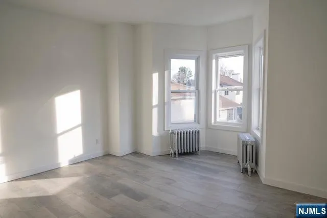 $2,998 | 66 Boulevard, Unit 2, New Milford, NJ 07646