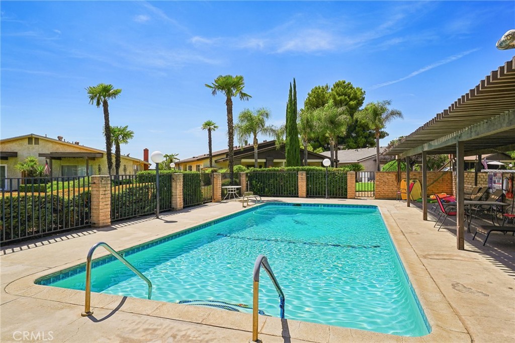 199 Summit View Drive, Unit B Calimesa, CA 92320 - Photo 19 of 22