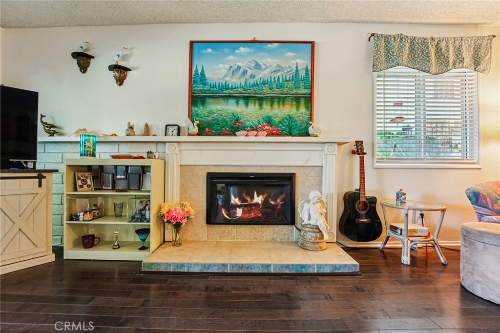 199 Summit View Drive, Unit B Calimesa, CA 92320 - Photo 3 of 22