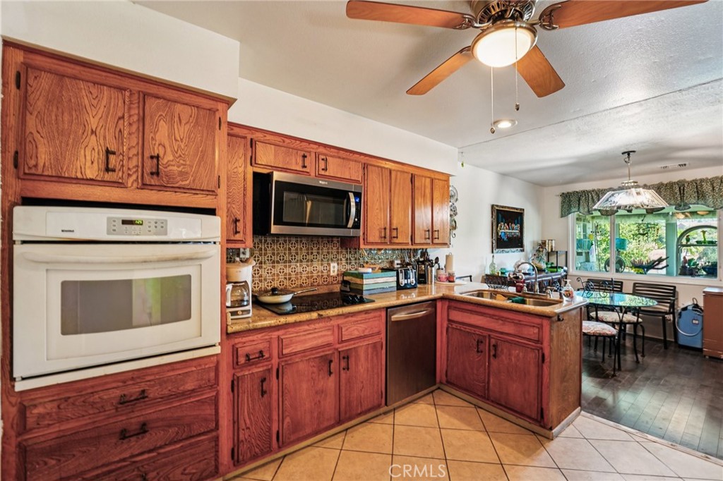 199 Summit View Drive, Unit B Calimesa, CA 92320 - Photo 5 of 22