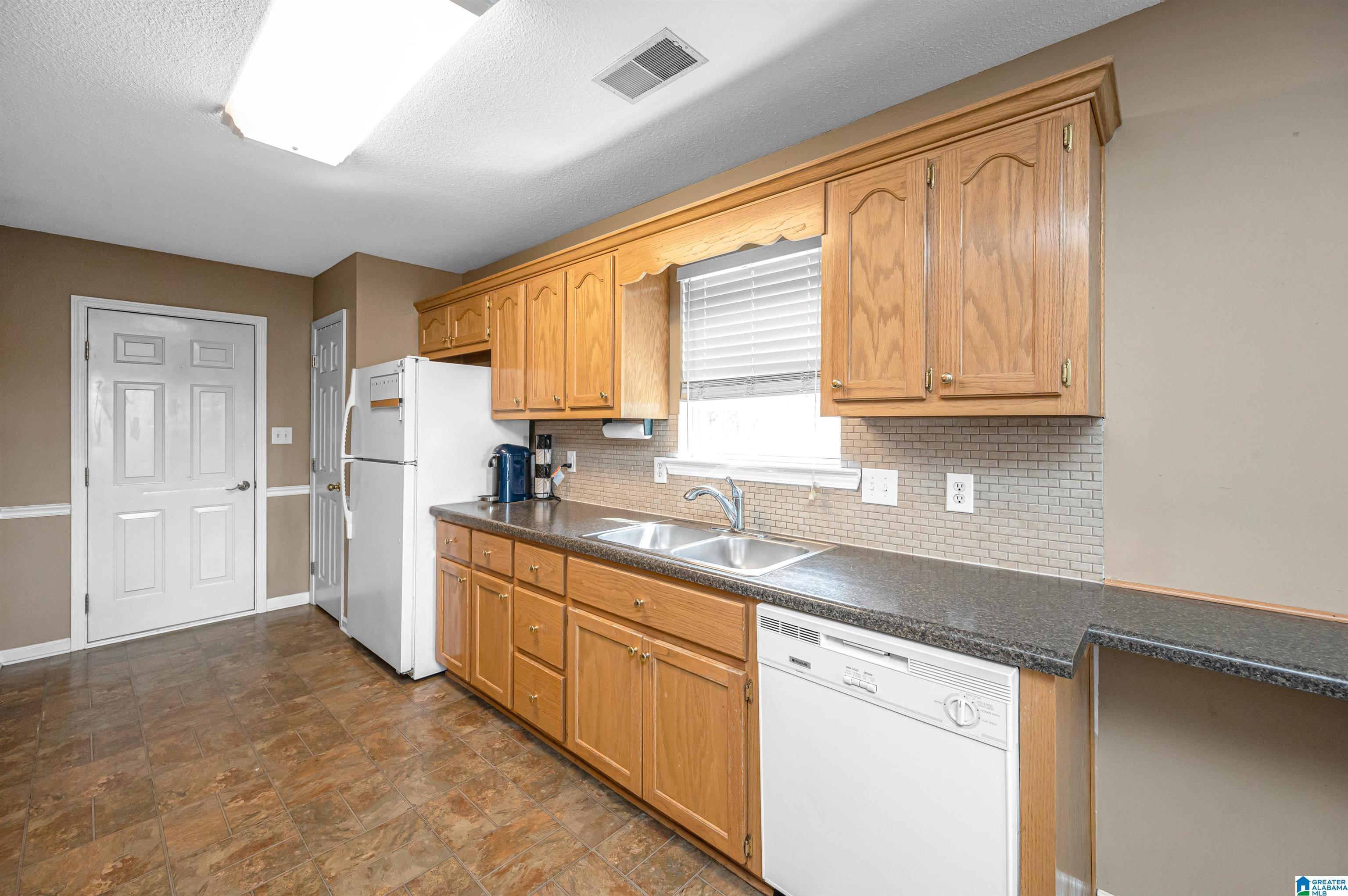 8030 Rockhampton Circle Helena, AL 35080 - Photo 14 of 37