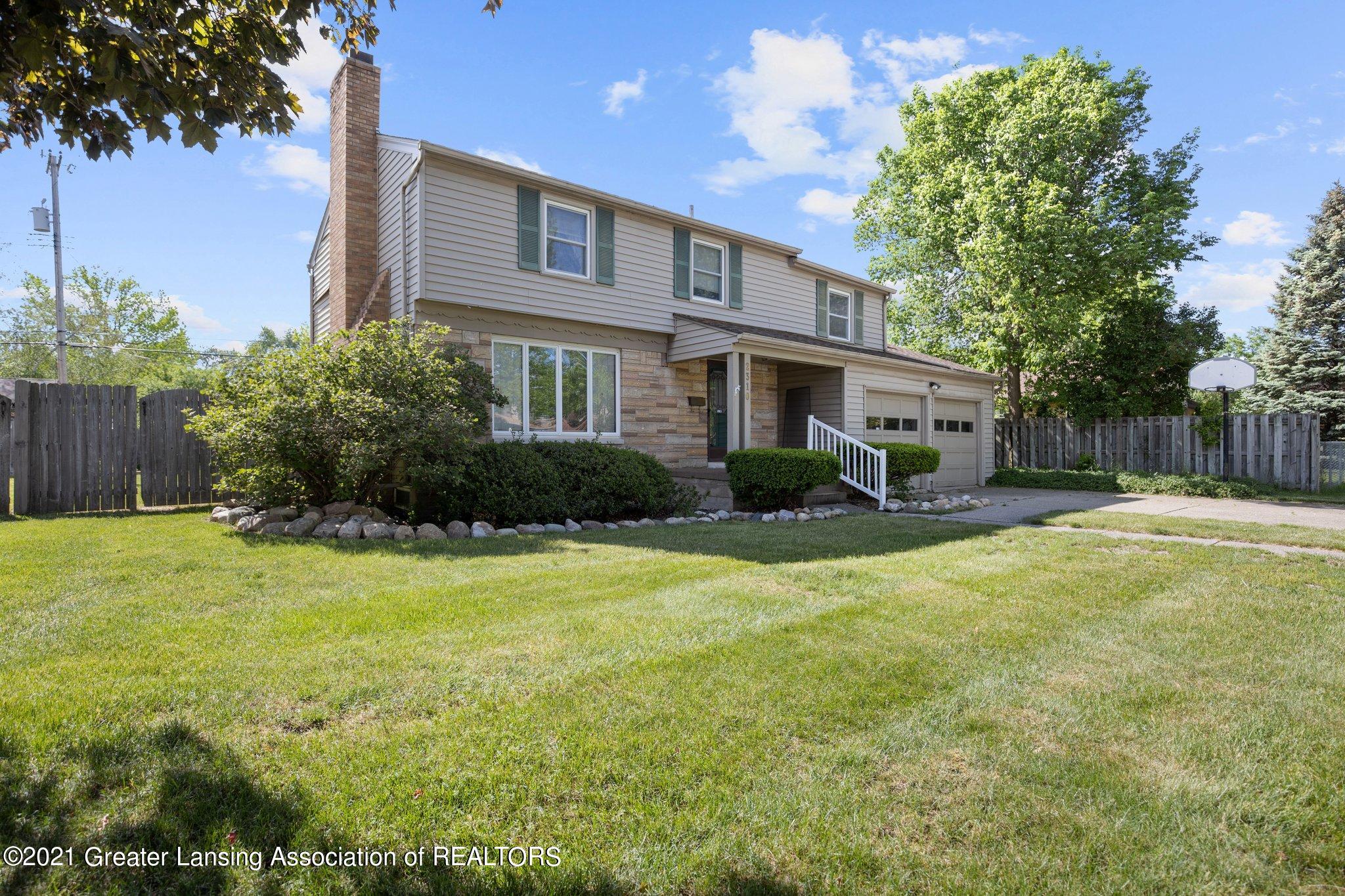2310 Chatham Road Lansing, MI 48910 - Photo 3 of 24 3-web-or-mls-1P6A7840
