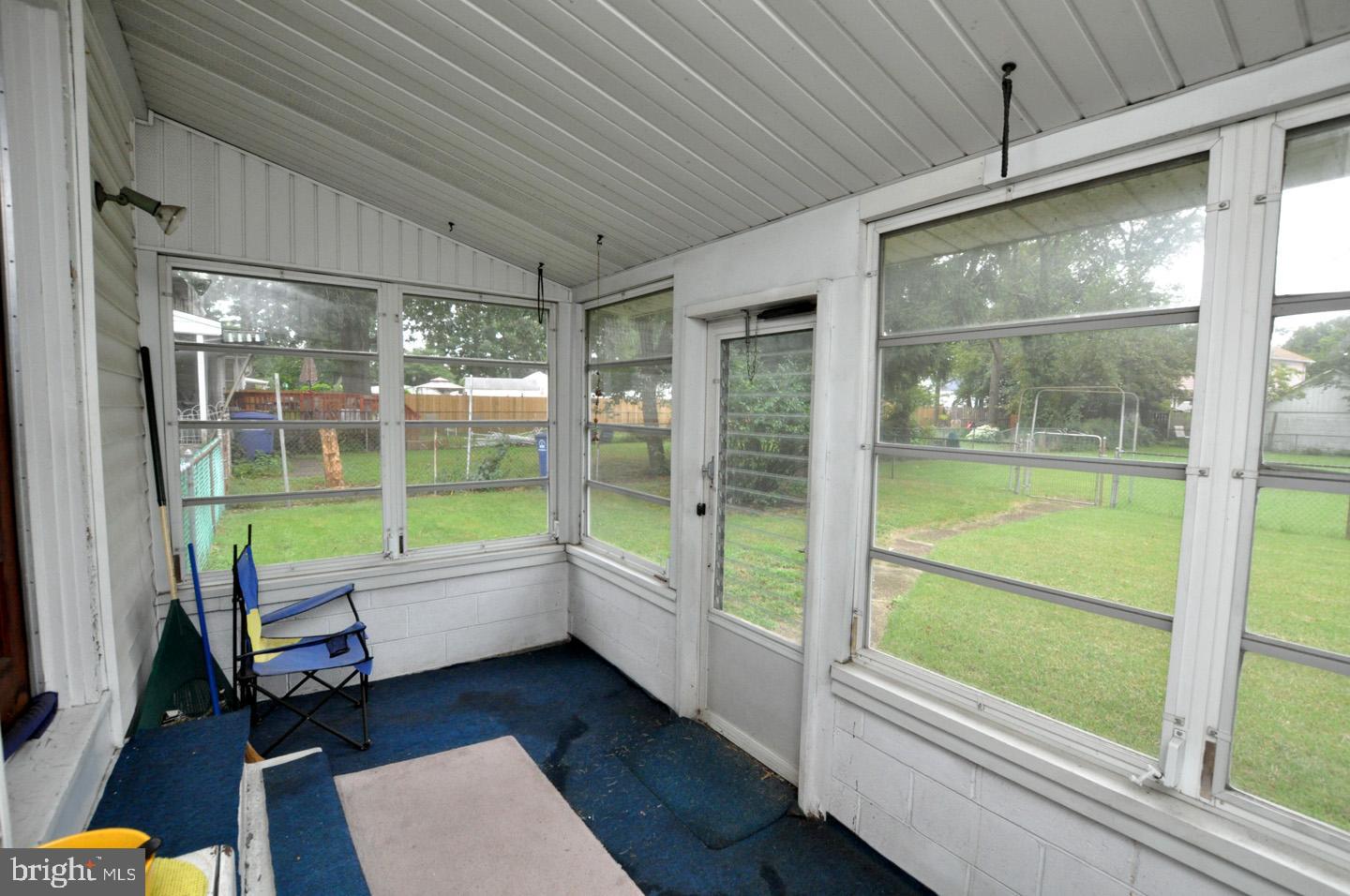 613 Arndt Avenue Riverside, NJ 08075 - Photo 13 of 27 Enclosed Patio