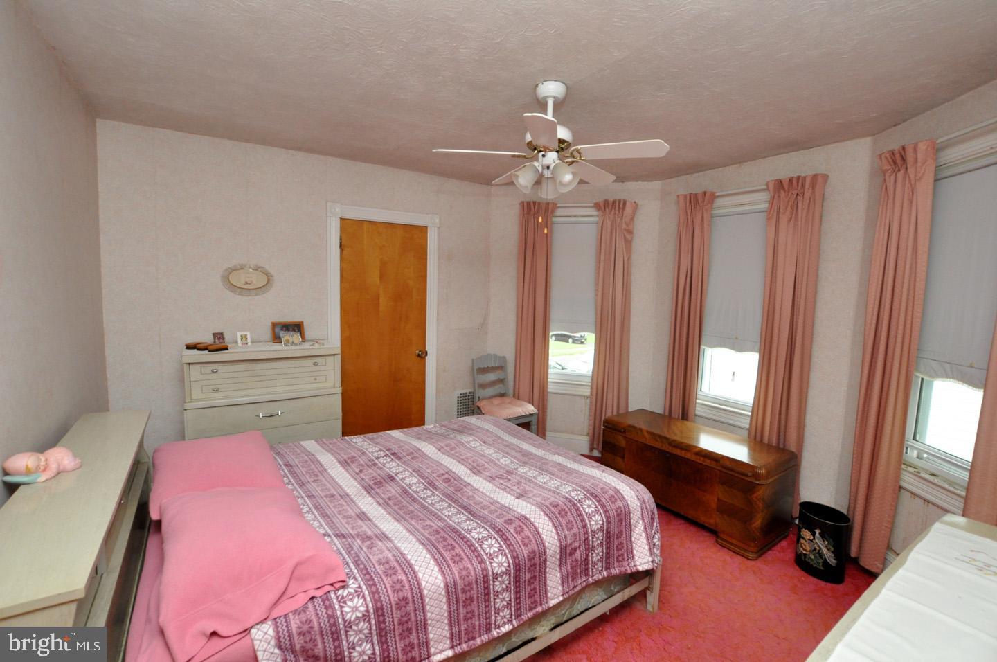 613 Arndt Avenue Riverside, NJ 08075 - Photo 15 of 27 Bedroom 2