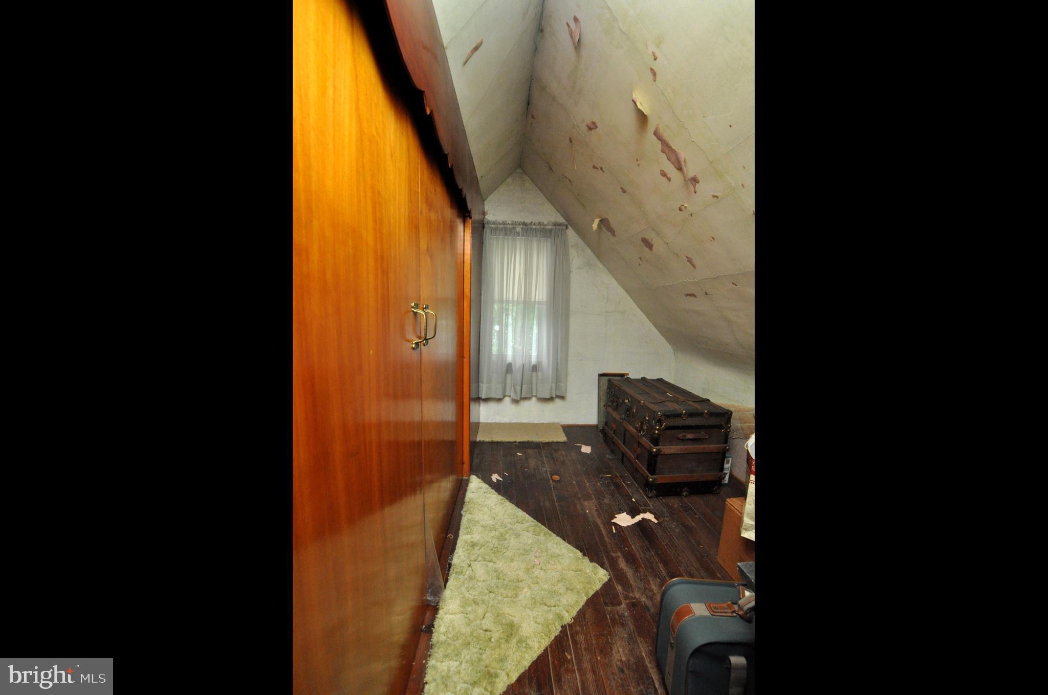 613 Arndt Avenue Riverside, NJ 08075 - Photo 20 of 27 Attic
