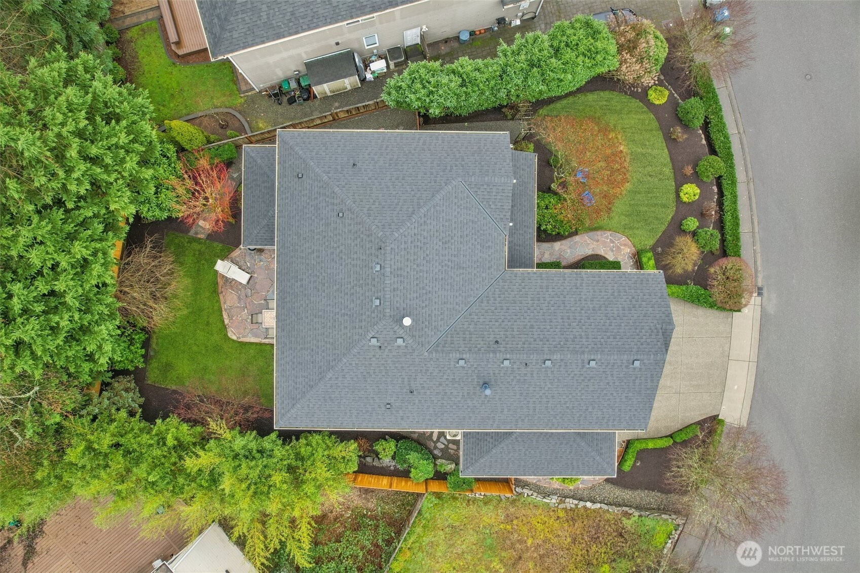 206 Pasco Drive Northeast Renton, WA 98059 - Photo 33 of 40 an aerial view of a house