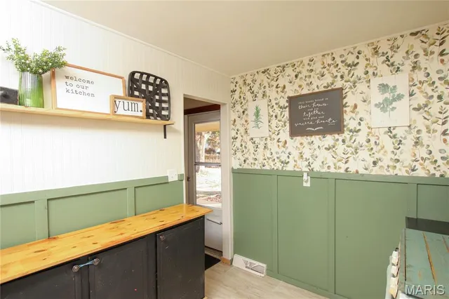 $210,000 | 631 Hawthorn Lane, Sullivan, MO 63080