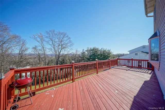 a view of deck with patio