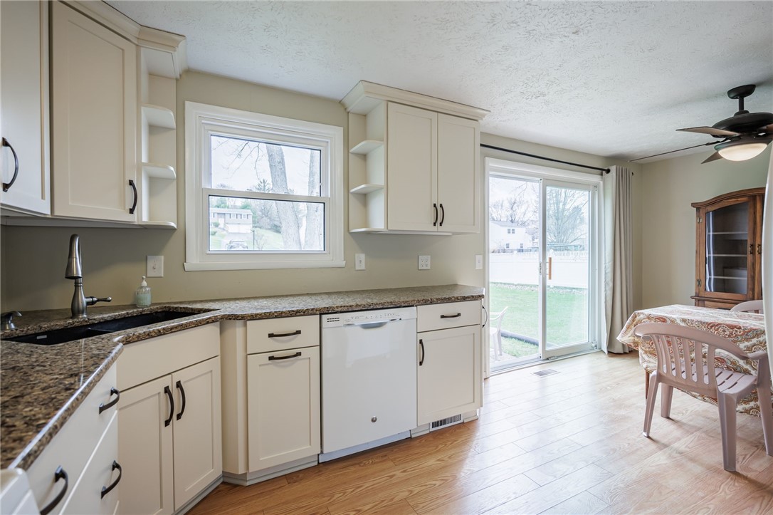 1783 Erie Station Road Henrietta, NY 14467 - Photo 14 of 39