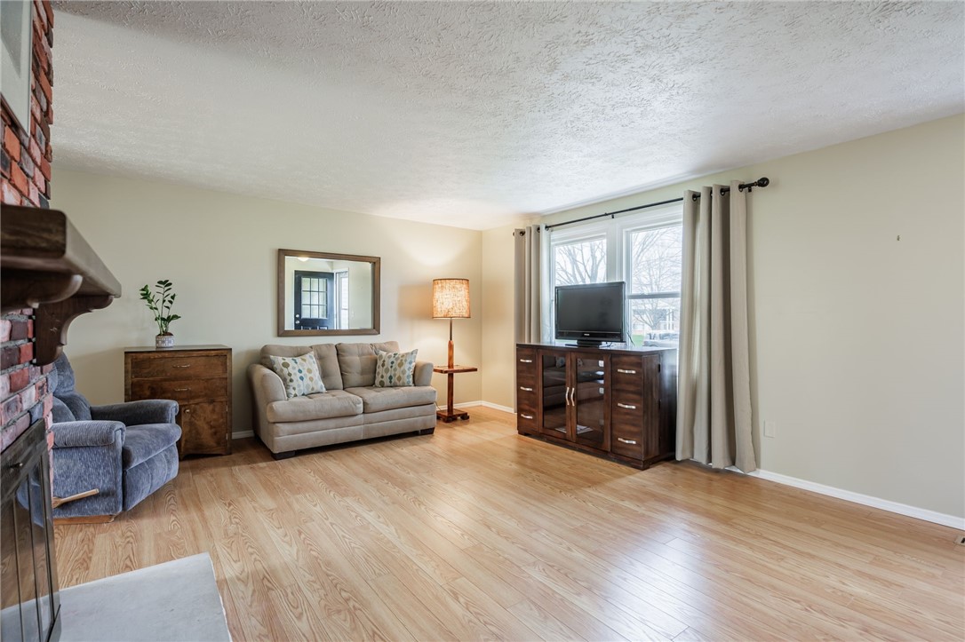 1783 Erie Station Road Henrietta, NY 14467 - Photo 5 of 39