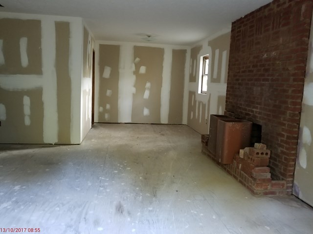 65 Childres Road Roberta, GA 31078 - Photo 8 of 17 en empty room with windows