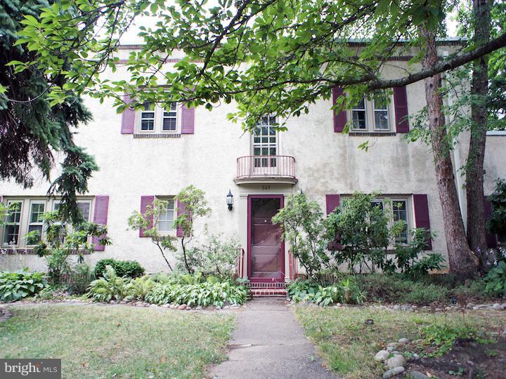 549 Midvale Road Upper Darby, PA 19082 - Photo 1 of 16
