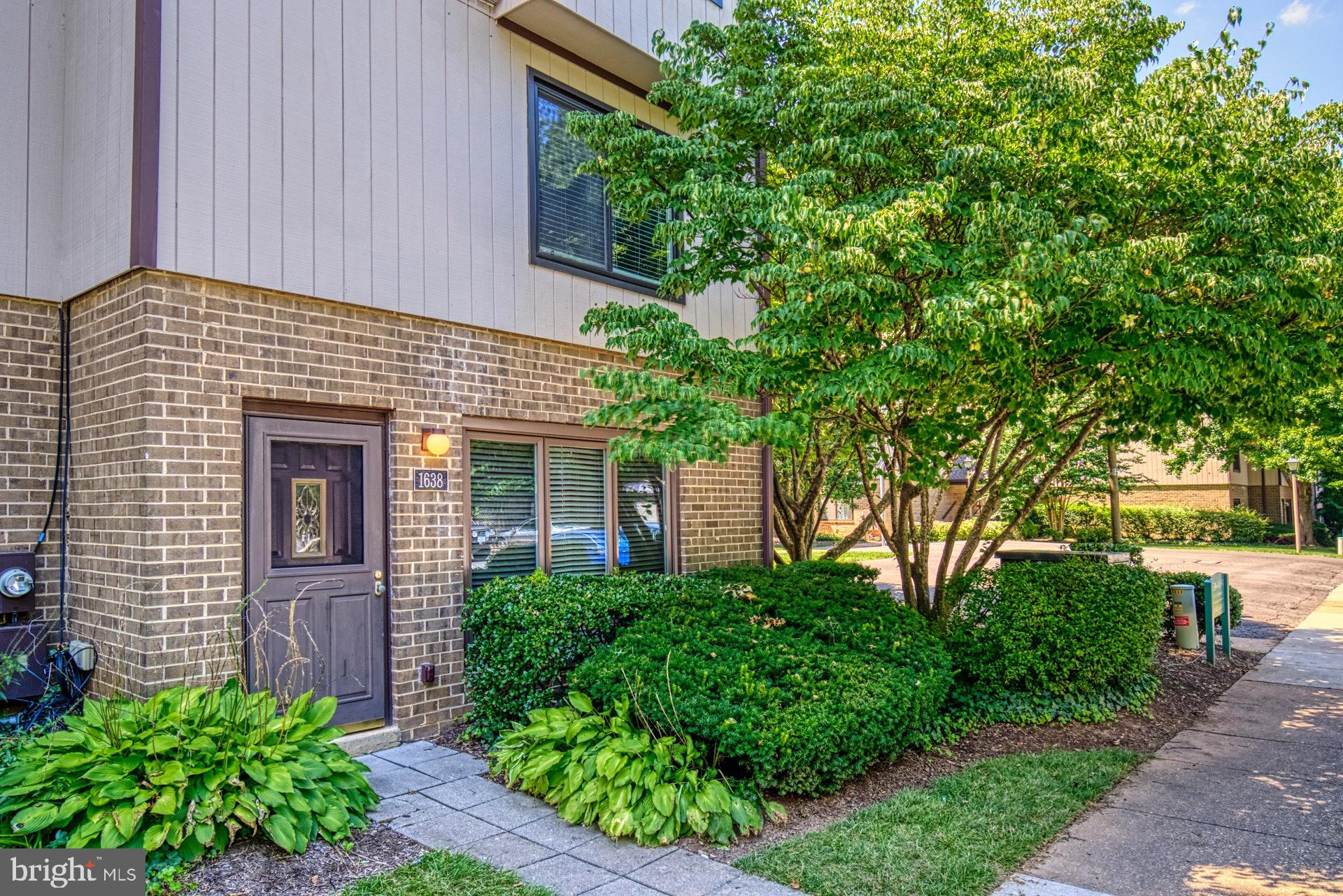 1638 Westwind Way McLean, VA 22102 - Photo 1 of 25 Renovated condo in McLean school district