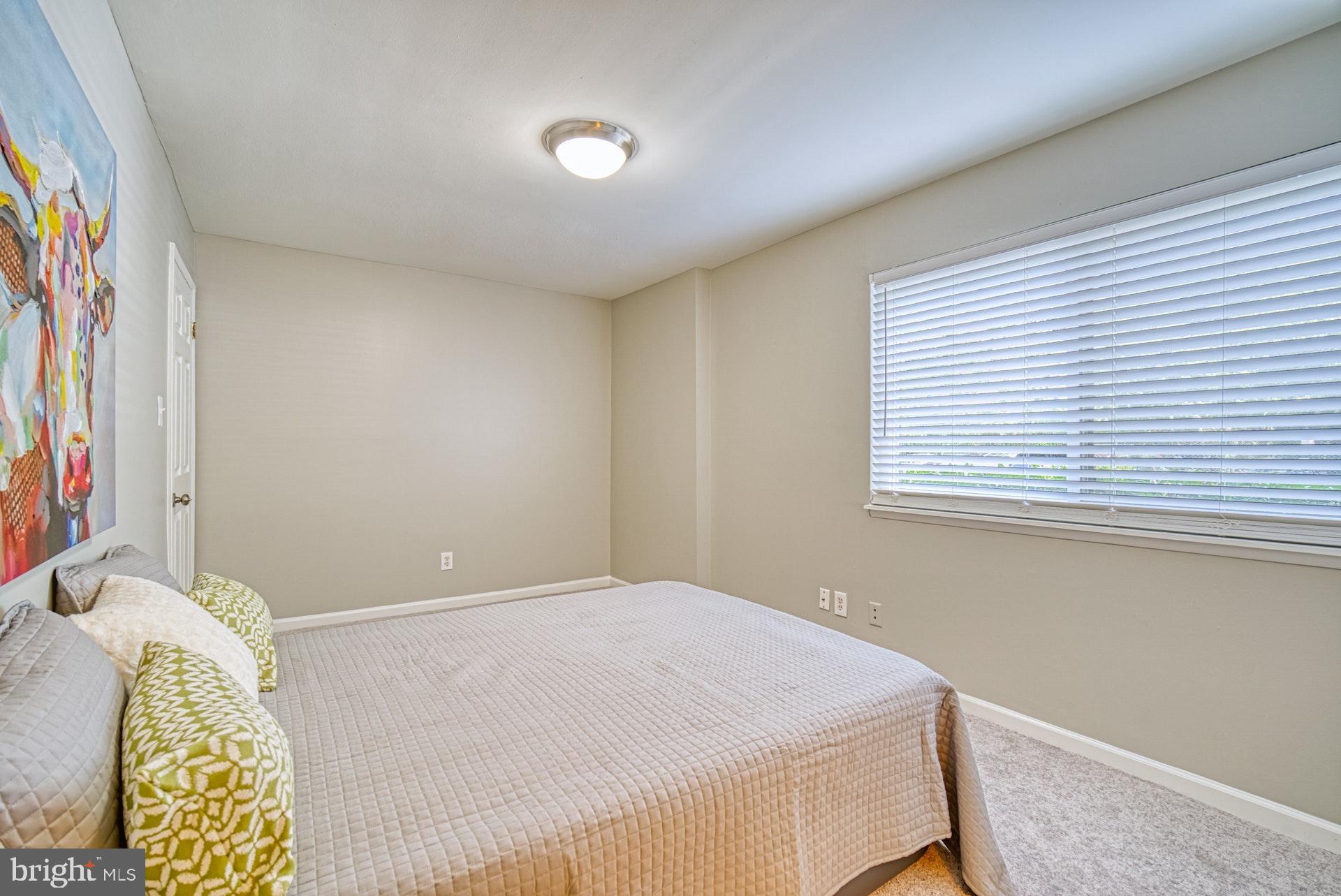 1638 Westwind Way McLean, VA 22102 - Photo 18 of 25 Bed #2: abundance of natural light