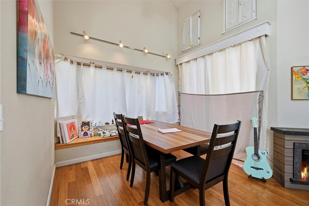 17905 Bunker Road Hidden Valley Lake, CA 95467 - Photo 6 of 28 Dining area has soaring ceilings.