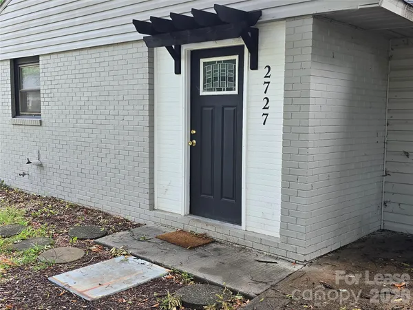 $3,800 | 2727 Englehardt Street, Charlotte, NC 28216